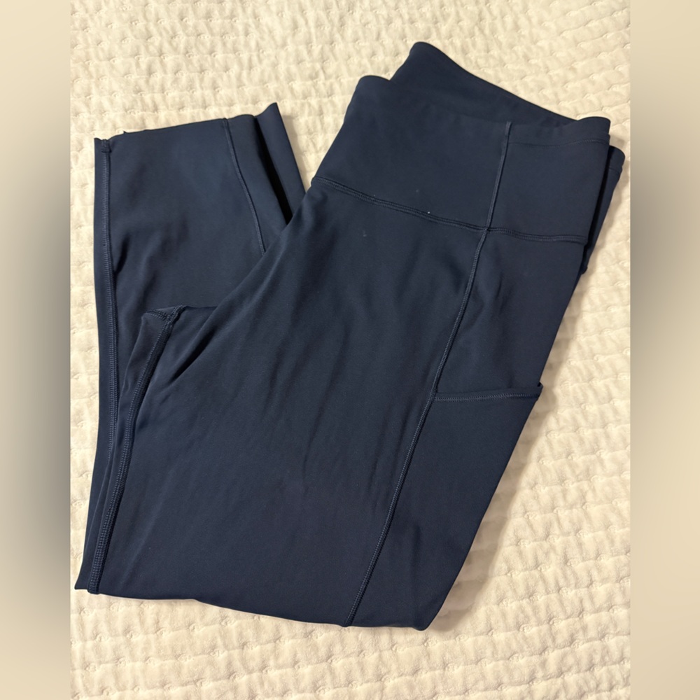 Lululemon Athletica fast and free high rise crop true navy 14 like new
